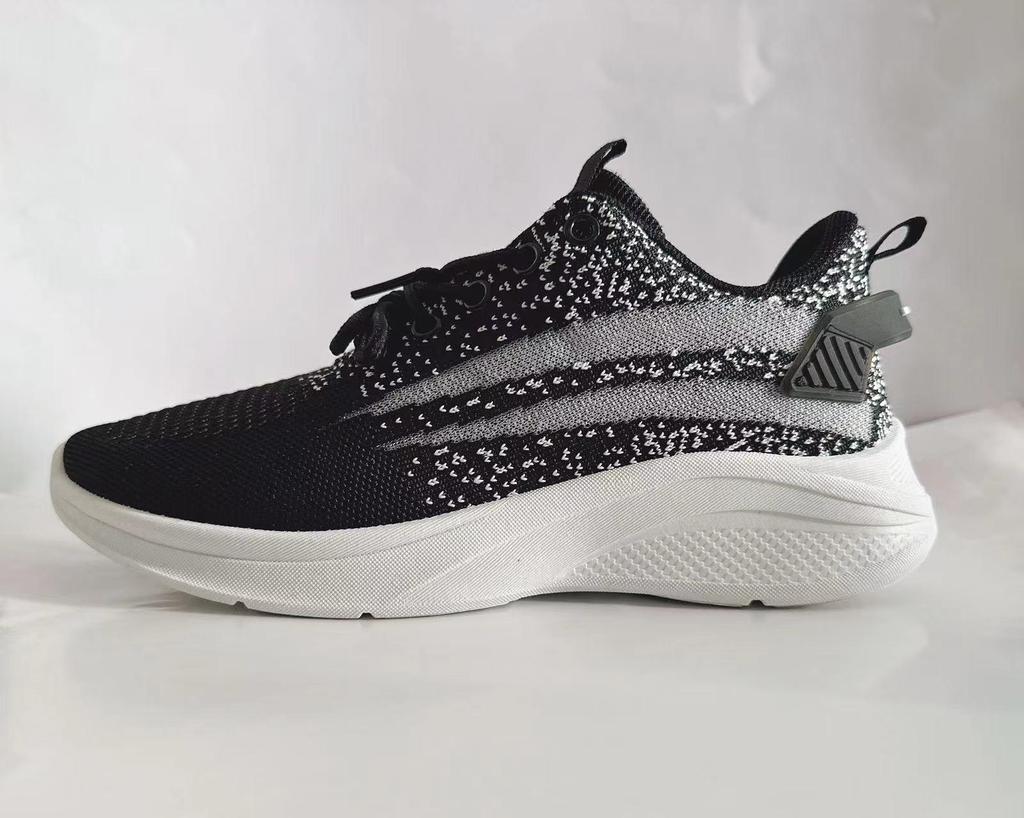 Women's Lightweight Fly-knit Running Shoes - Breathable, Fashionable, Ideal for Spring & Autumn, Perfect for Middle School Students & Travel.