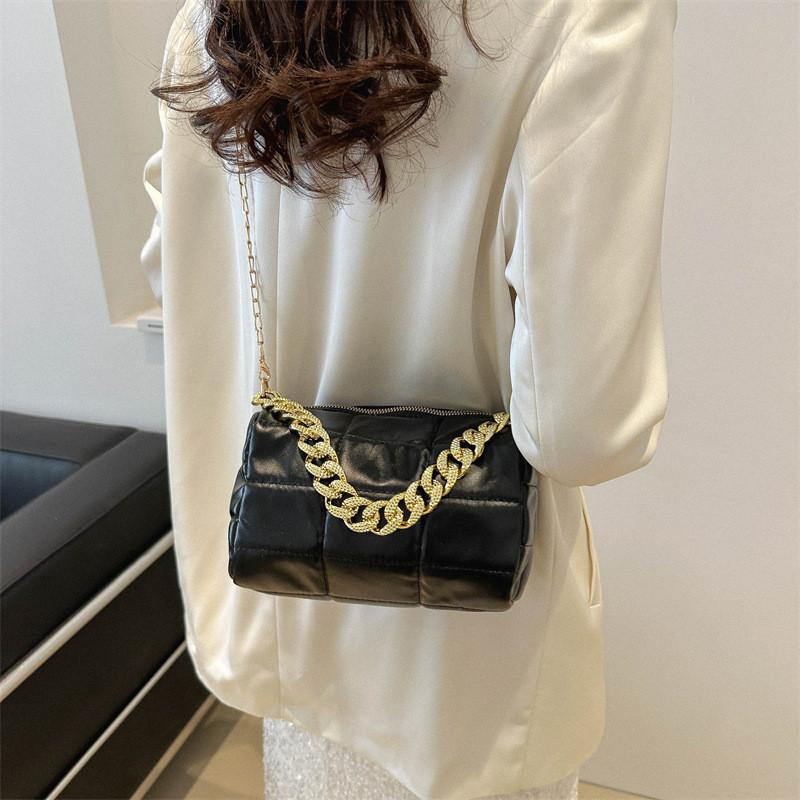Fashionable Spring New Small Square Bag Chic Womens Handbag Versatile Pu Design