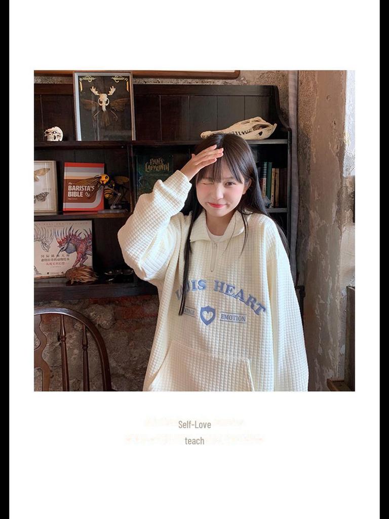 2025 Autumn Embroidered Oversize Waffle Polo Sweatshirt for Women & Couples