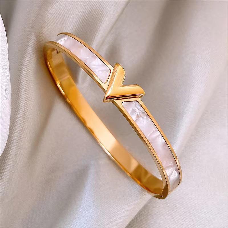 Simple And Fashionable Design Letter V Decorative Stainless Steel Bracelets Suitable For Daily Travel And Fashion Zircon