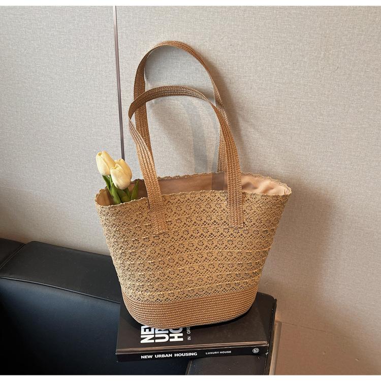 

Holiday straw bag lace woven bag large capacity tote bag women s spring and summer new seaside shoulder bag хаки