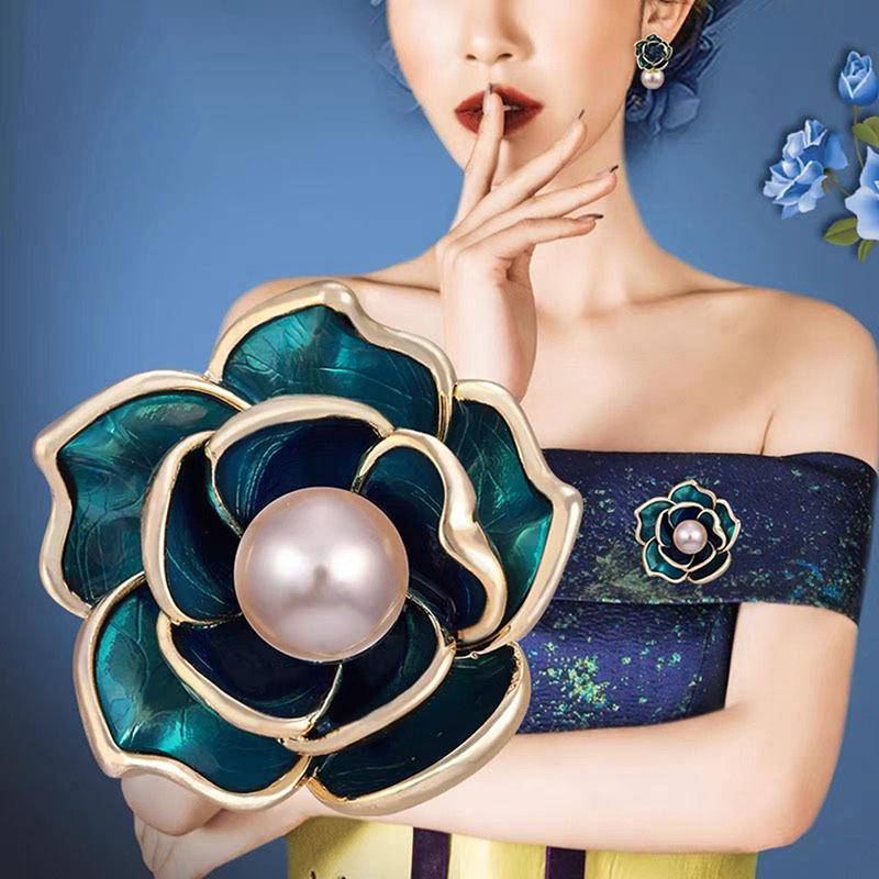 Blue  Camellia Flower Brooches For Women Enamel Pin Elegant Lapel Pins