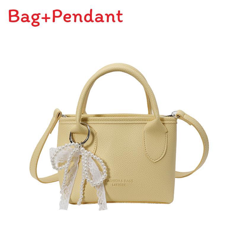 Minimalist Leather Shoulder Bag For Women With Stitching Details And Pearl Chain