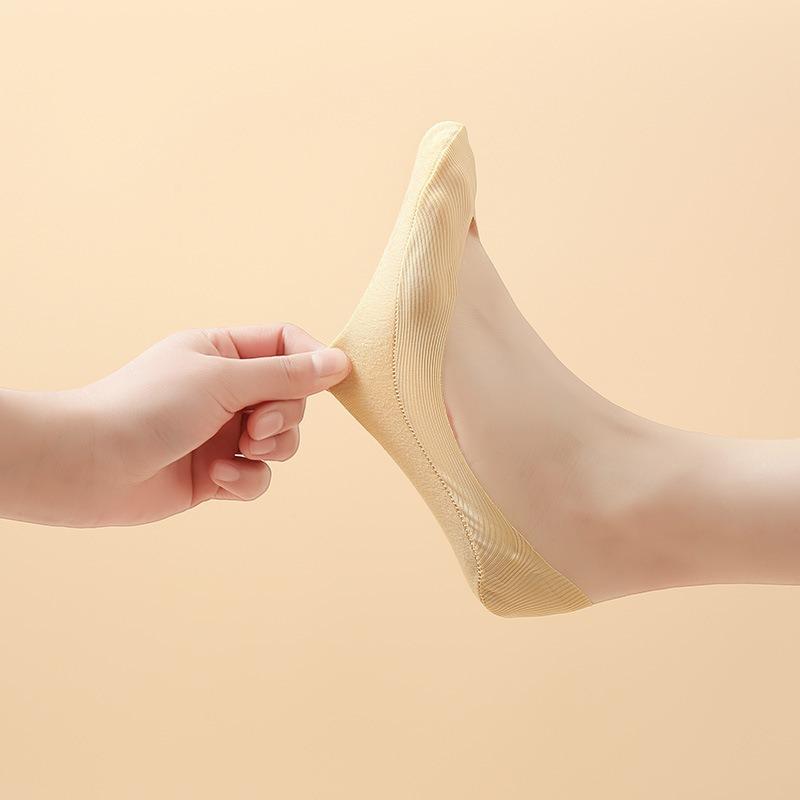 5 Pairs of Female Summer Thin Shallow Mouth Invisible Ice Silk Boat Socks