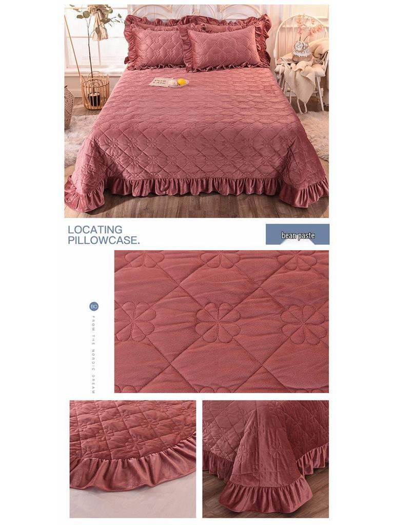 Warm Winter Crystal Velvet Quilted Bedspread with Lace Edge, Cotton-Padded, Double-Sided, Non-Slip Tatami