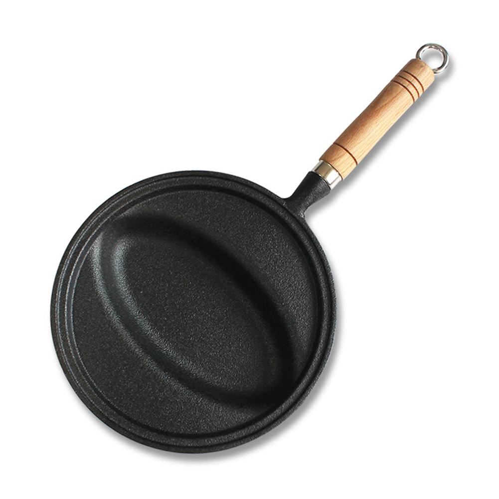 

Чугунная сковорода с деревянной ручкой Кастрюля для приготовления омурайсу Антипригарная сковорода для омлета и яиц Защита от ожогов для приготовления домашнего омурайсу чёрный