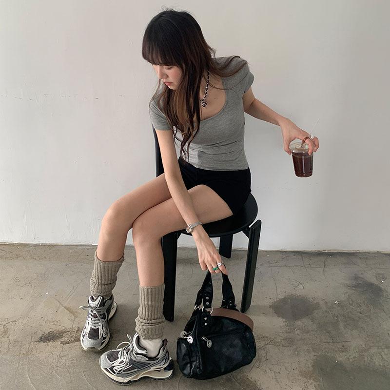 

Spring and summer new solid color careful machine U-neck short-sleeved T-shirt women s white pure desire wind bottoming shirt 2XL