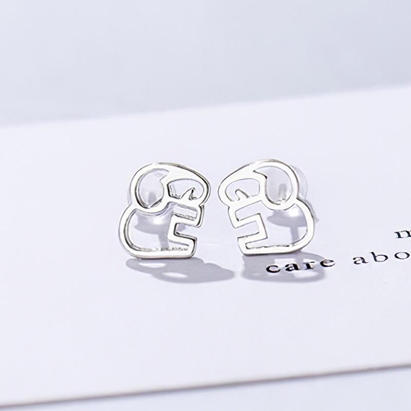 

Серьги-пусеты из стерлингового серебра S925 в корейском стиле с матовым покрытием в виде животных для женщин и студентов S925 Sterling Silver