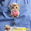 Porta badge retrattile con cordino a forma di cuore che si abbraccia e gatto in acrilico 2D, porta badge identificativo per infermieri e studenti di medicina