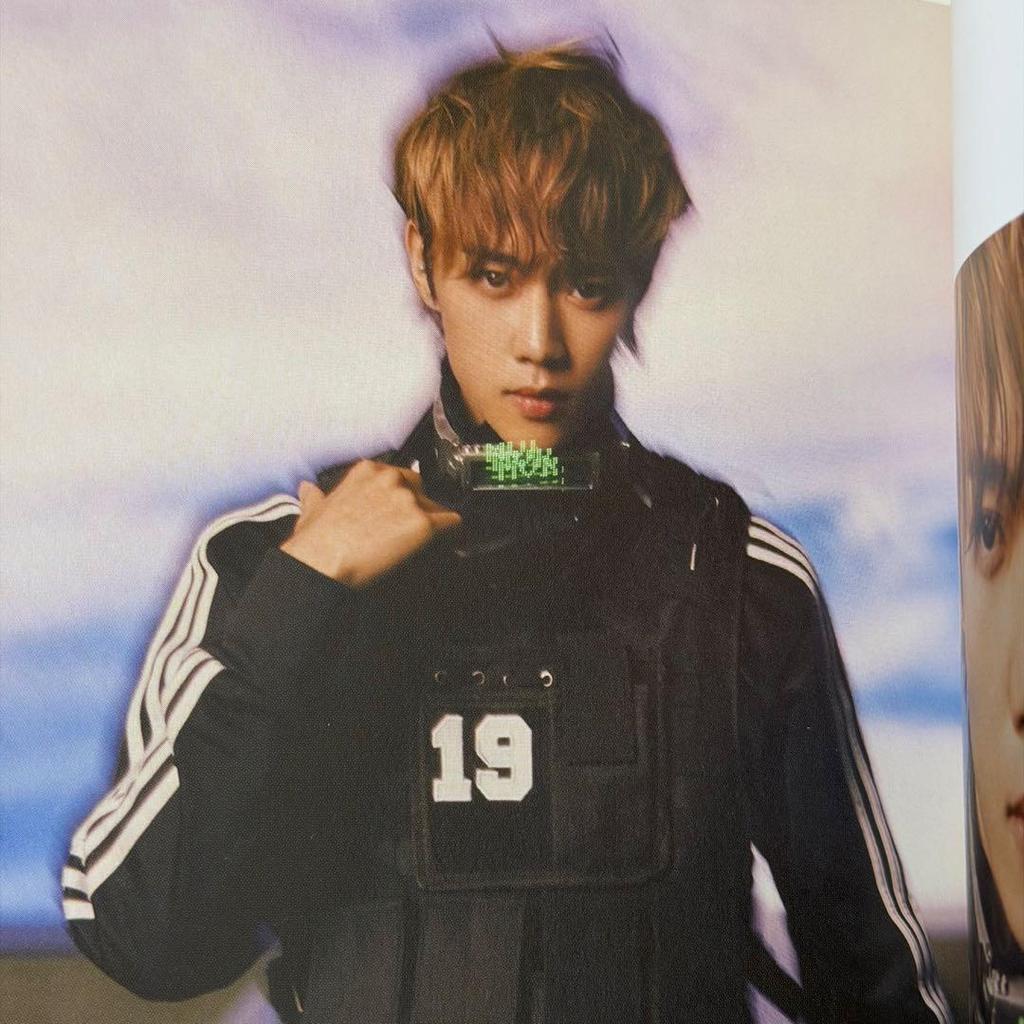 [USED] THE BOYZ MAVERICK Album with all bonuses + 1