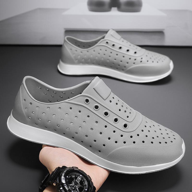 LUCHI Summer Sports Waterproof Closed-Toe Sandals for Couples