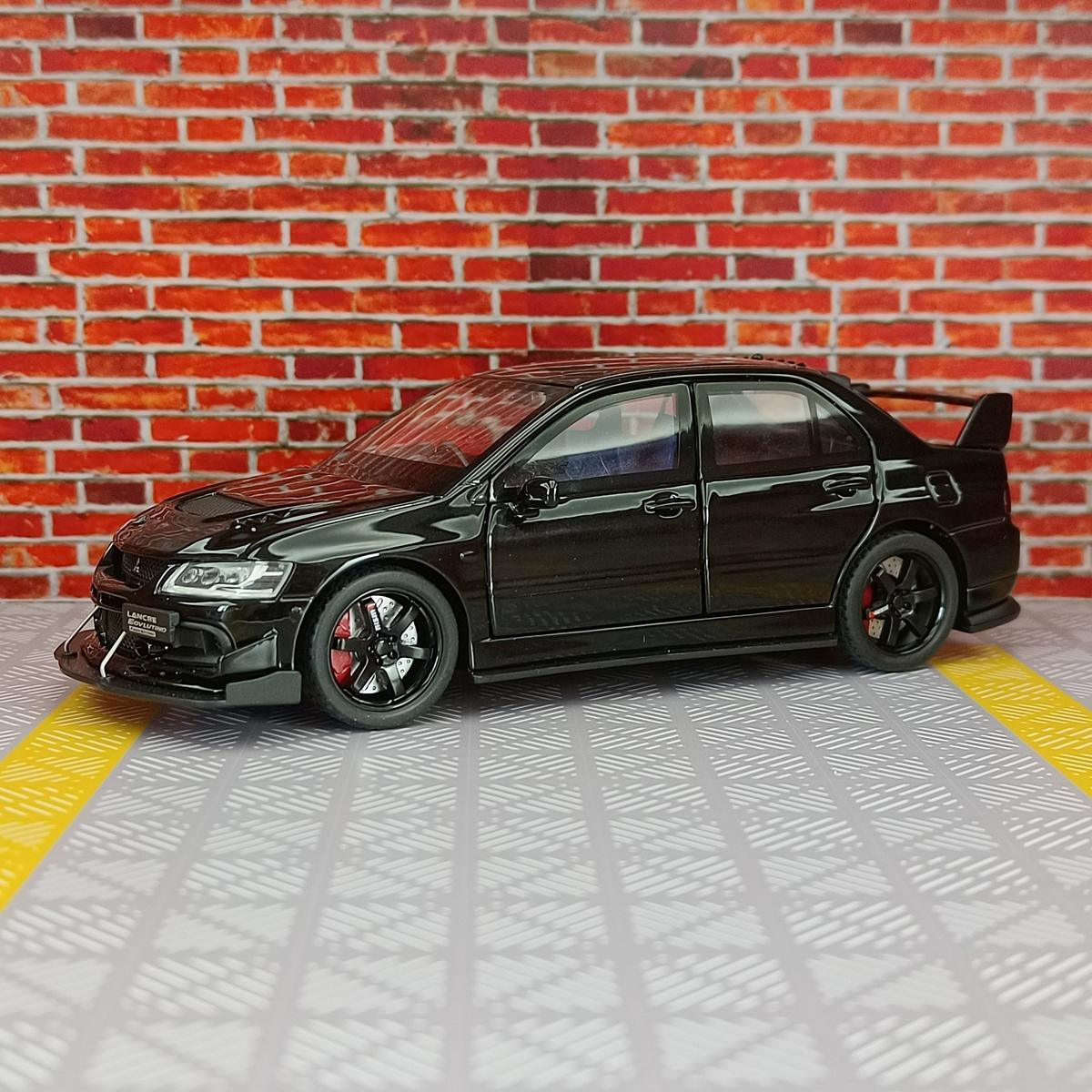 

1:32 Mitsubishis Evo 9 Alloy Racing Car Model Diecast Metal Toy Car High Simulation Sound and Light Kid Toy Gift Collection чёрный