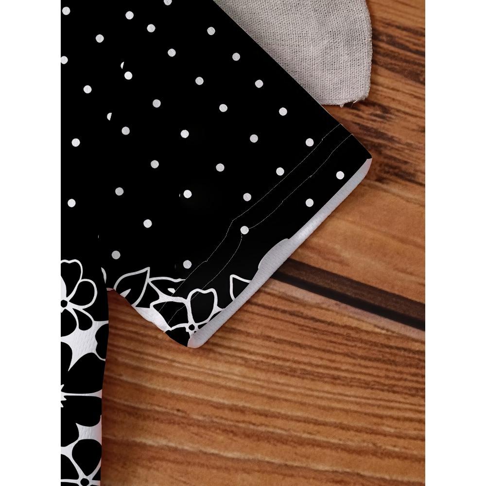 Casual Black and White Spliced Round Neck Graphic Printed T-shirt