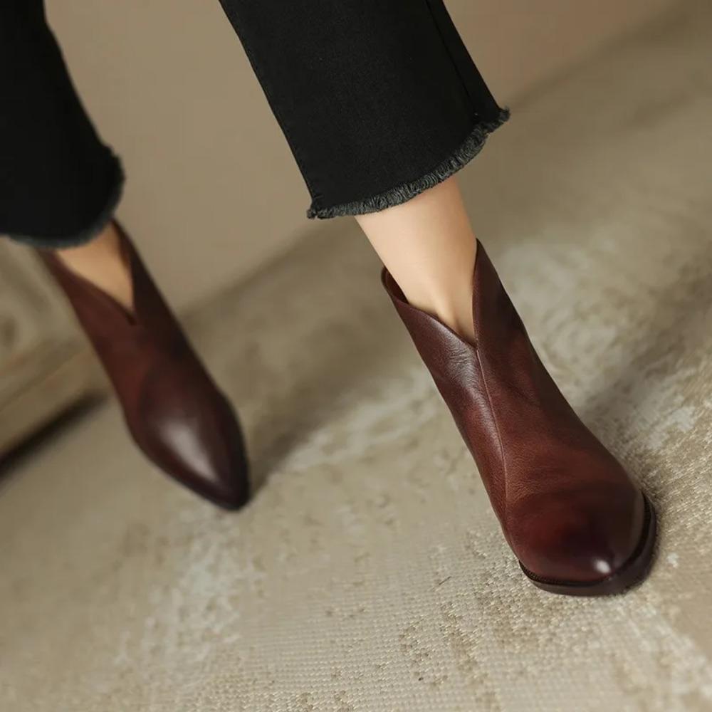 Fashion Pointed Brown Retro Ankle Boots Women's Autumn Winter British Style V-neck Short Boots Woman's Medium Heel Leather Shoes Zapatos