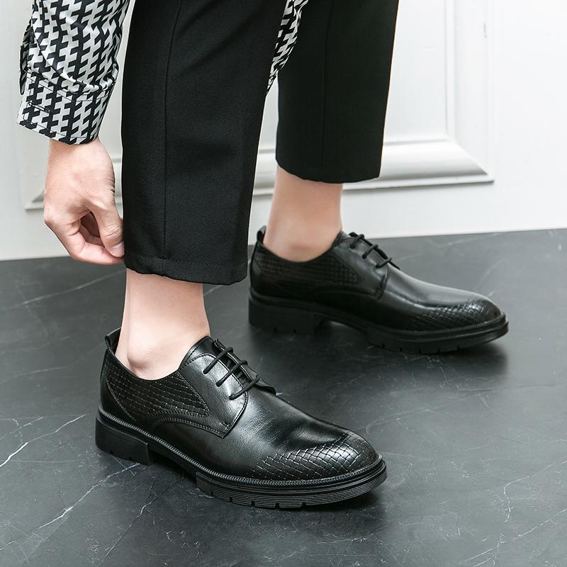 Fashion Business and Casual Men's Leather Shoes Comfortable Retro British Style Fashion Party Dress Office Shoes Groom's Wedding Shoes