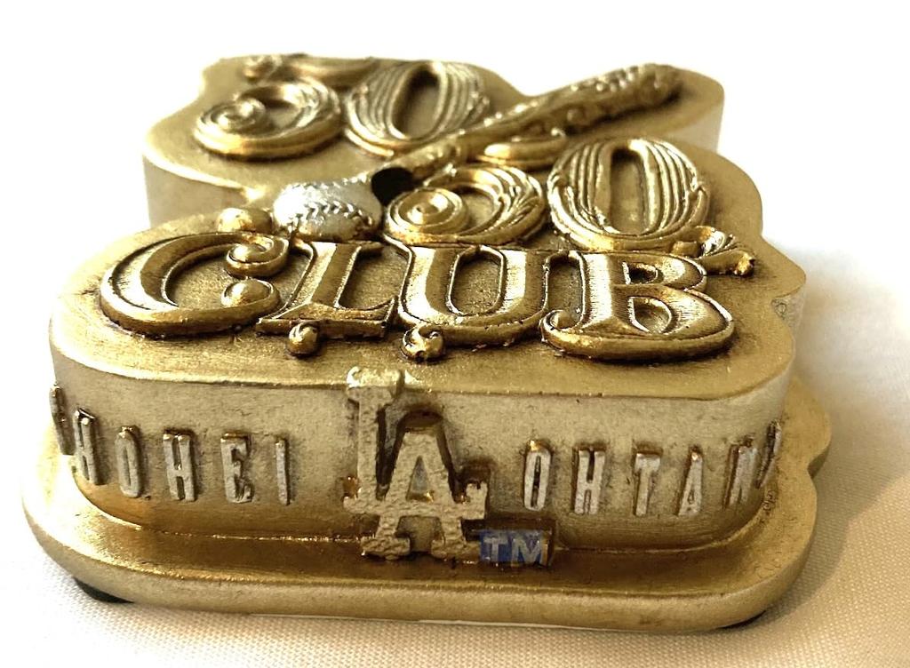 Limited Edition of 10,000: Shohei Ohtani Los Angeles Dodgers 50/50 Bubble Head Doll with Gold Base, Official MLB Item [Parallel Import]