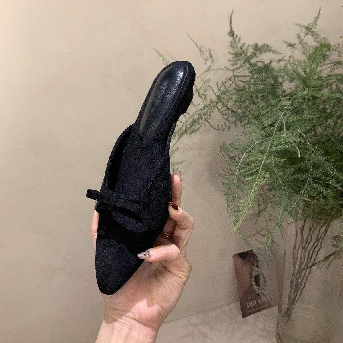 

Черные полутапочки-мешки на низком каблуке, новинка 2025 года, весна-лето, повседневные, универсальные, с неглубоким носком, с острым носком, стильные, классные женские тапочки 42