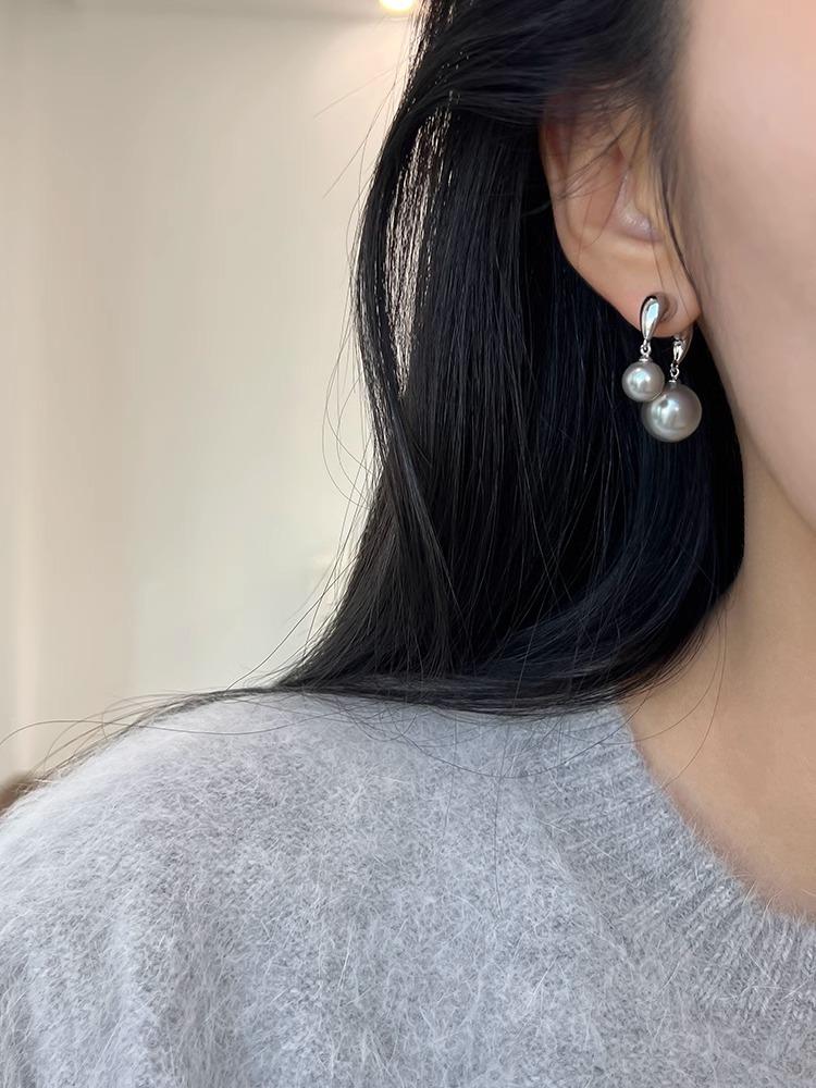 High-end silver-gray pearl front and rear niche earrings autumn and winter women's earrings new explosion
