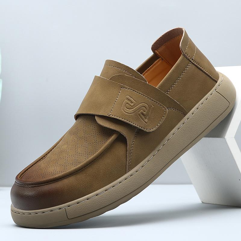 Fashion 2025 Autumn New Designer Loafers for Men Solid Color Fashion Casual Cow Leather Shoes Male Soft Sole Light Business Shoes Man