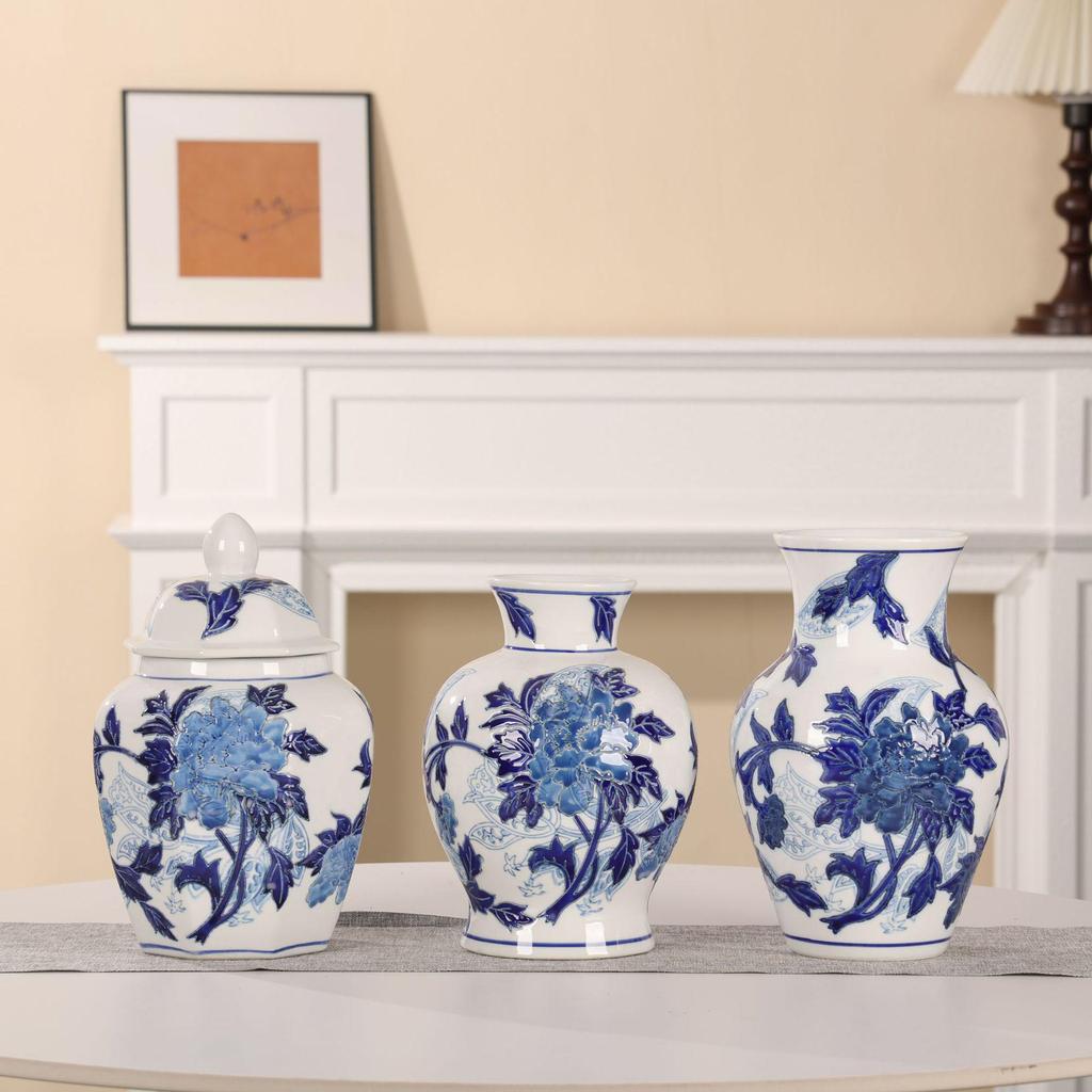 High-Grade Embossed Ceramic Vase for Living Room Decor - Chinese Style Dry Flower Ornament