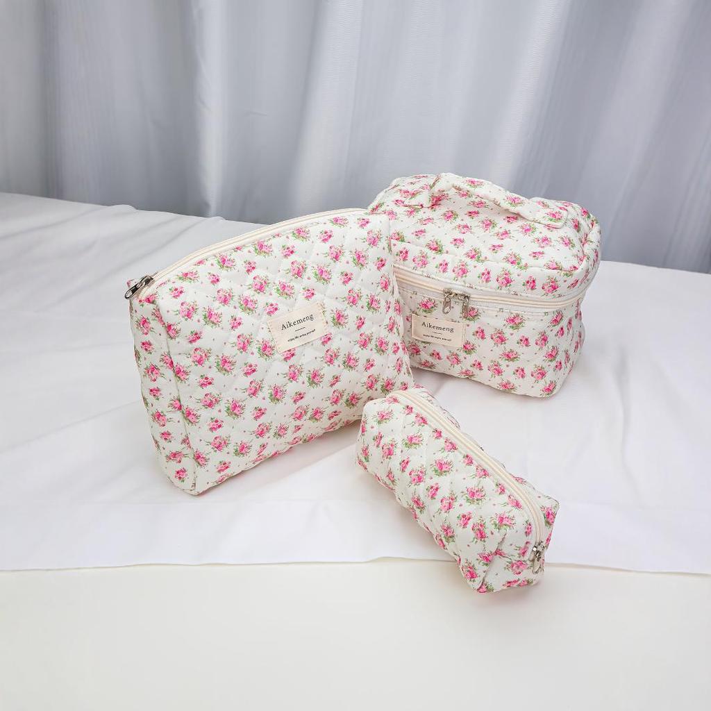 Floral Quilted Cotton Travel Makeup Bag Set – Portable, Large Capacity, 3-Piece