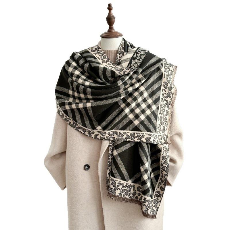 Autumn New Versatile Maillard Plaid Jacquard Scarf Women's Fashion Warm and Cold Scarf with Decorative Shawl