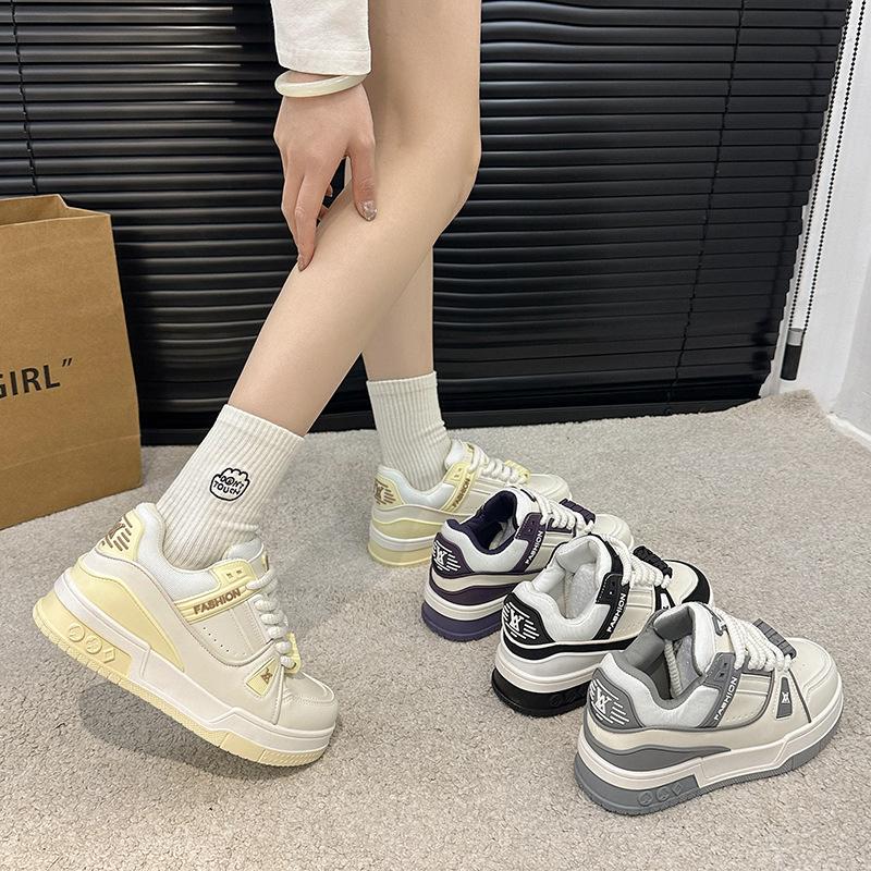 Premium sense versatile platform white shoes women's flat baseplate shoes 2025 super fire new popular spring and autumn casual sports shoes