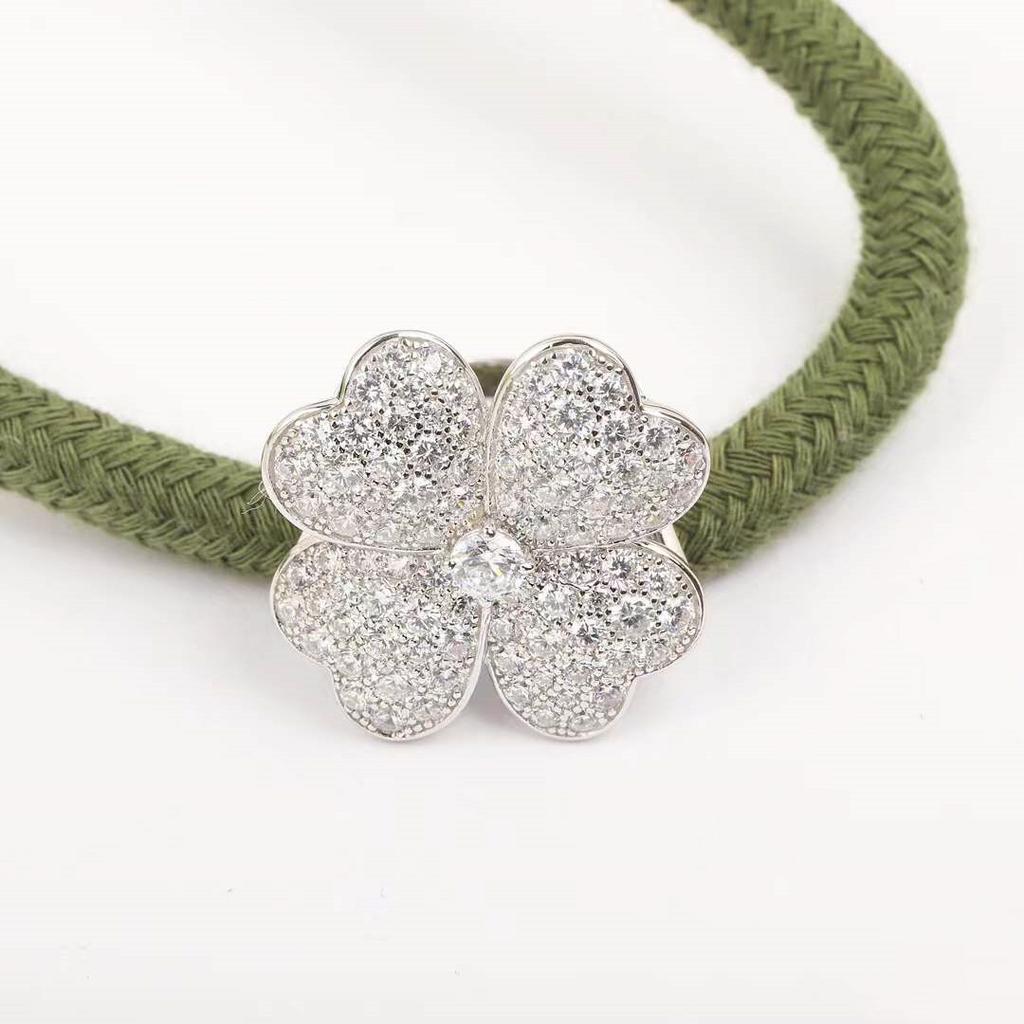 New 2024 High Quality Famous Brand Classic Party Jewelry Rings For Women 4 Hearts 4 Leaves Flowers Full Zircons Design Europe