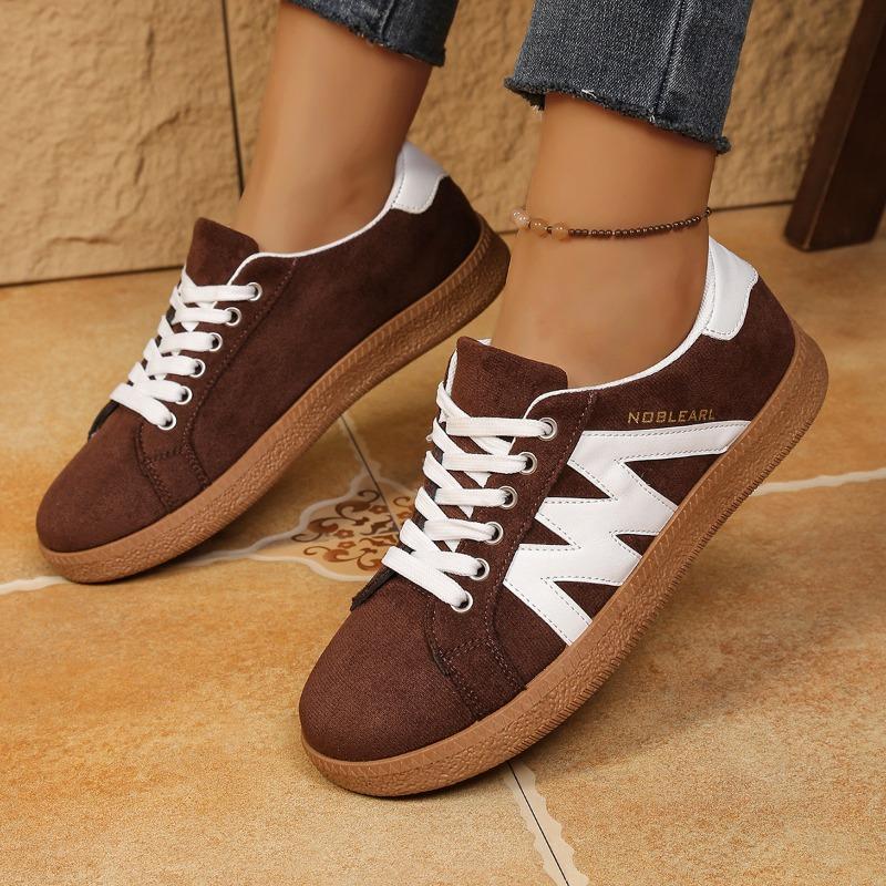 Women's Spring-Autumn Flat Soft-Soled Gump-Style Training Casual Sports Shoes, Retro Versatile Footwear, Available In Large Sizes.