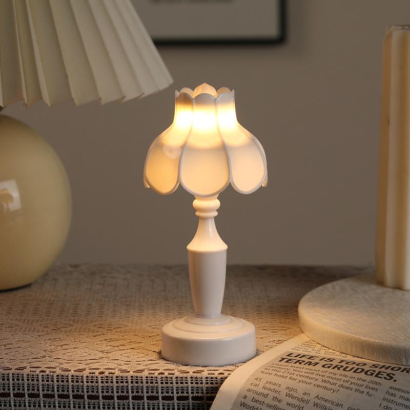 European Retro LED Night Lamp: Textured Small Desk or Bedside Decor with Palace Lantern Style
