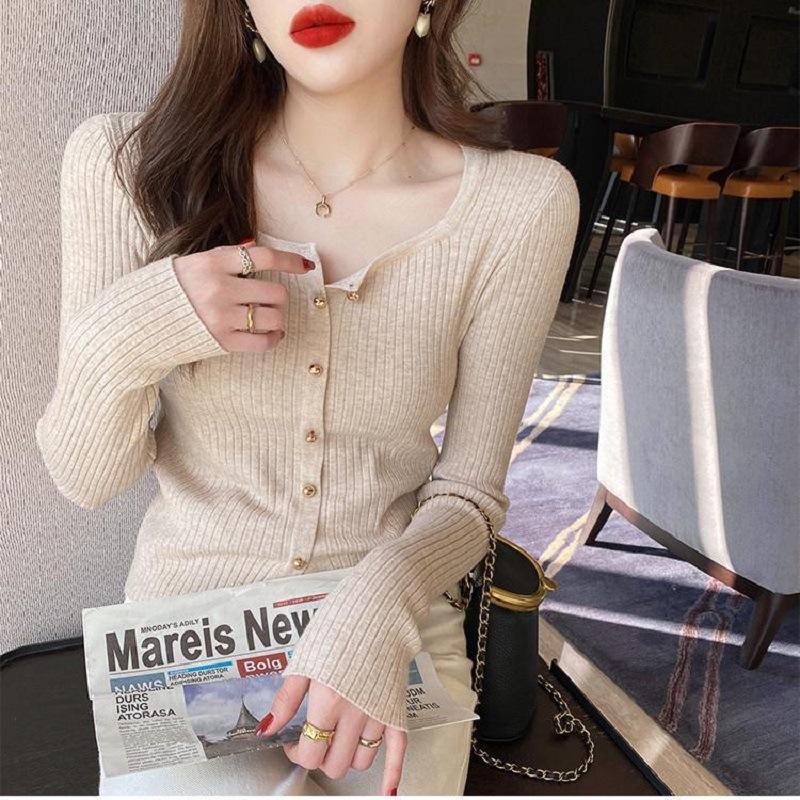 

French Square Collar Top, High-end Gold Buckle, Fashionable and Simple, Spring and Autumn Solid Color Bottomed Knitted Sweater, Women s Long-sleeved 47-264 (average size) абрикосовый