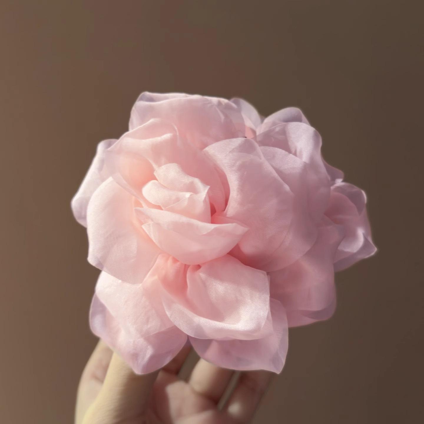 Atmosphere Mesh Rose Petals Grasping Fairy Temperament Shark Clip Hair Accessory Retro Side Ponytail