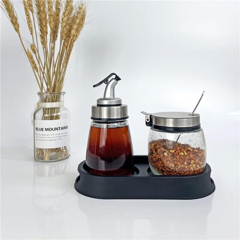 Glass Vinegar and Chili Seasoning Set