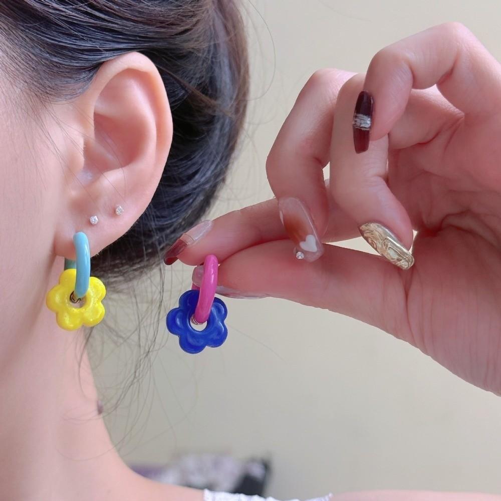 1pair Dopamine Flower Earrings Resin Acrylic Hoop Earrings Sweet Ear Clasp Gift