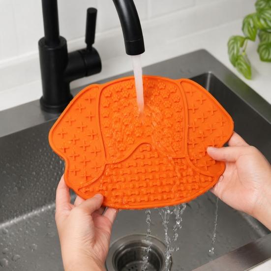 Pet Slow Food Mat with Strong Suction Cup, Puppy Head Design Pet Feeding Mat, Dog Slow Eating Bowl Accessory for Prevent Choking Anxiety Relief