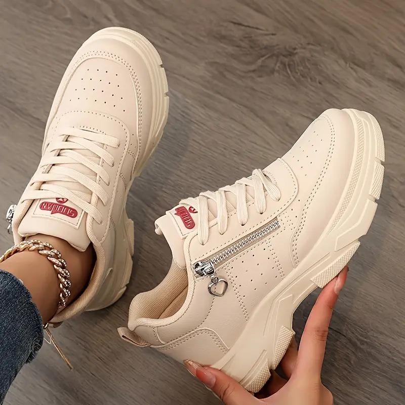 New Style White Sneakers for Autumn And Winter 2025, Breathable, with Hidden Height Increase, Versatile, High Thick Sole, Suitable for Students