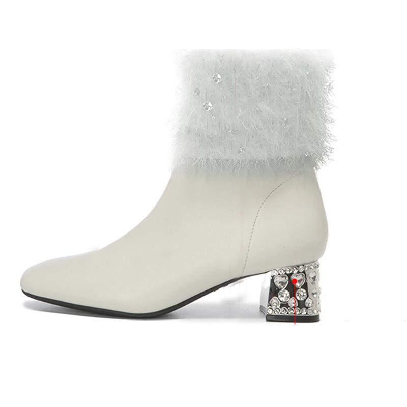 Herfst en Winter Nieuwe Laarzen voor Dames Strass Dikke Hak Veelzijdig Wit Bontachtig Enkellaarsjes Mode Leer Korte Botines