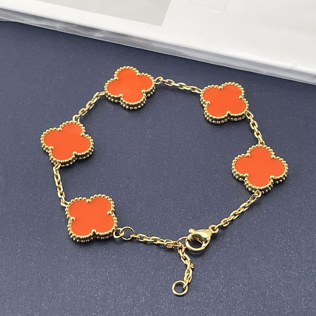 Wysokiej jakości bransoletka z czterolistną koniczyną 15 mm, szczęśliwe kwiaty, stal tytanowa, lekki luksus, trend, sieć, czerwona, poczucie wyższej klasy, nie traci koloru, bransoletka damska