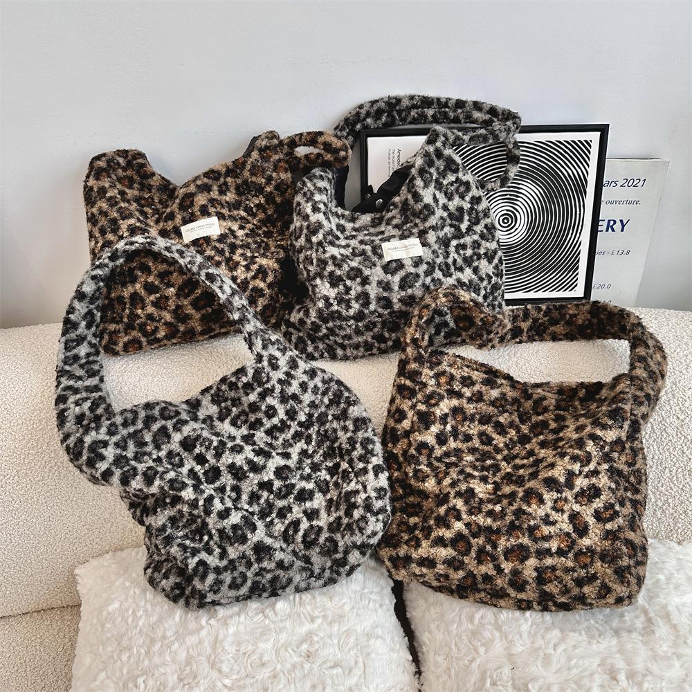 Autumn and Winter New Korean Fashion Imitation Lamb Fur Large Capacity Single Shoulder Bag Leopard Print Tote Bag