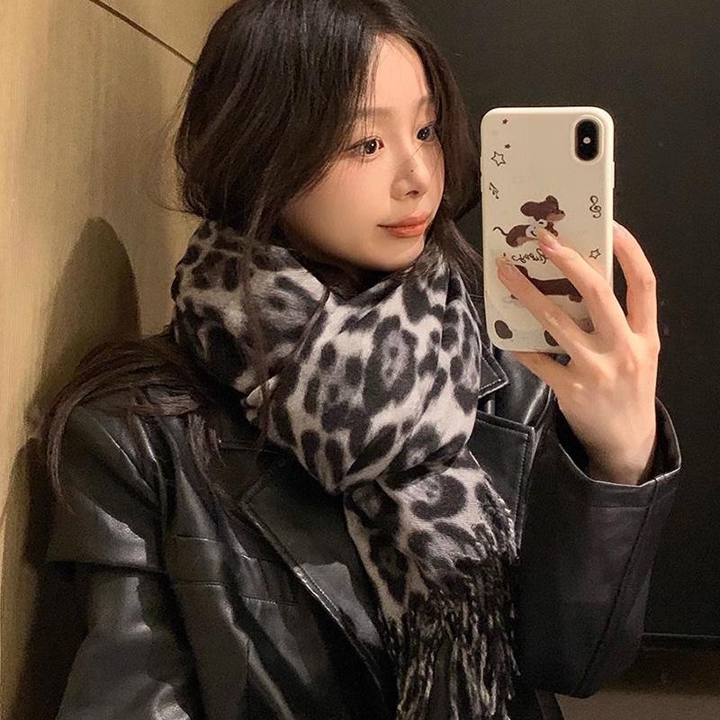 Damen Schal im koreanischen Stil mit Leopardenmuster und Quasten - Klassisch, vielseitig, warmer Herbst-/Winter-Schal