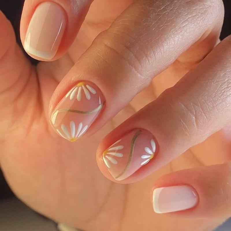 24x French Tip Full Cover False Nail Sweet Flowers Press On Nail Short Square Stick On Nail Acrylic Nail for Daily