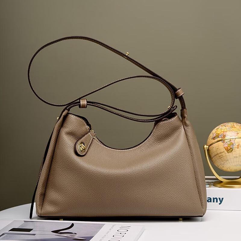 

BOSIDUNTON Top-Grain Leather Shoulder Bag