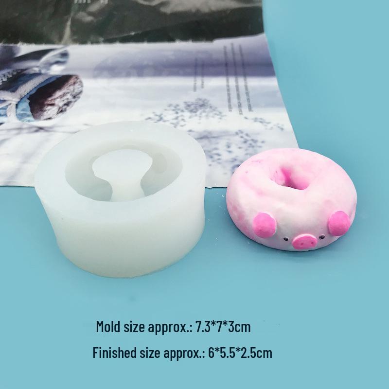 Piggy Silicone Pinching Molds for Milk Bites, Buns, Hawaiian Rolls, Cheese, and Bagels