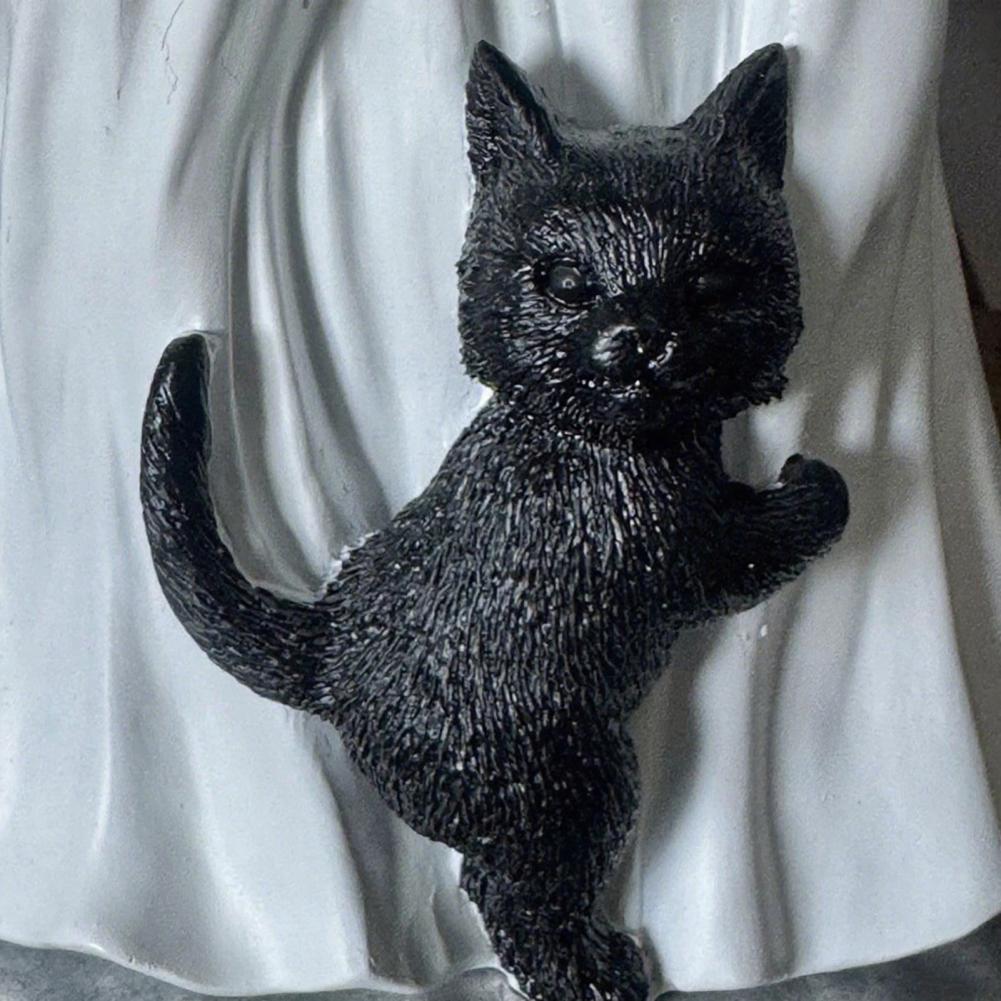 Cute Halloween Ghost Resin Figurine Mini Statue Spooky Adorable Shape Decor for Halloween Ghost Decor