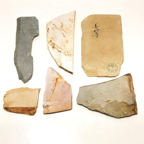 Natural whetstones, Yamashiro brand, randomly split into small pieces, 250g or more, from Kyoto's Umegahata, including Okudono, Nakayama, Otsuki, and