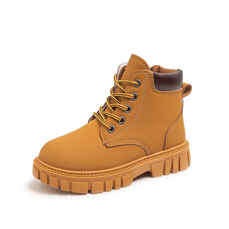 Kurze Stiefel für Kinder 2024 neue Mode im britischen Stil, kleine gelbe Stiefel für Mädchen, mittlere und große Kinder, rutschfeste Martin-Stiefel mit weicher Sohle, Jungen