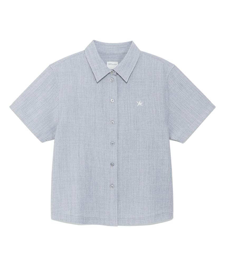 THE COLDEST MOMENT (W) Tcm Mini Logo Textured Half Shirt (Blue Gray)