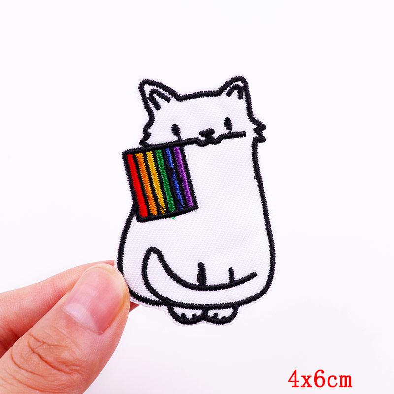 

Мультяшні Райдужні Любов Вишиті Нашивки Для Одягу Термоадгезивні Нашивки ЛГБТ Літери Смужки Праска На Нашивки На Одяг Зроби Сам