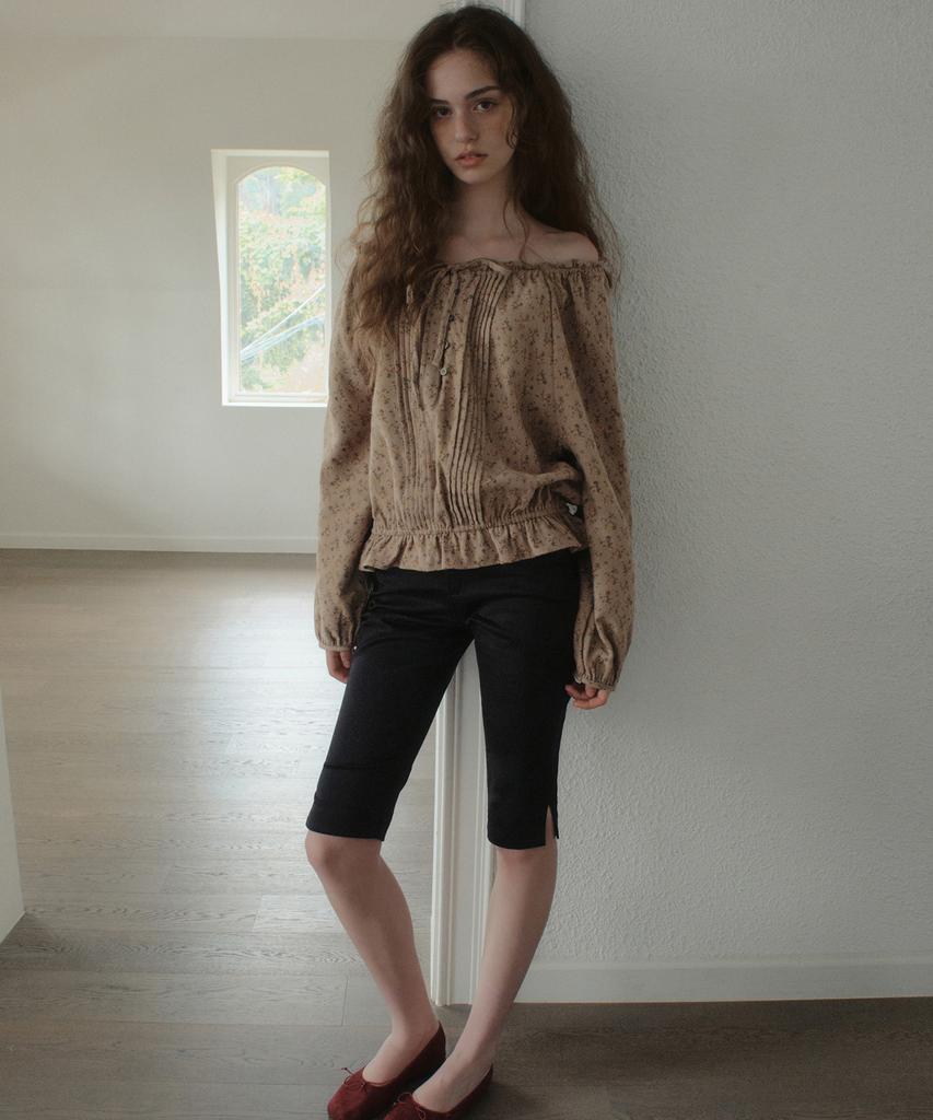 OURNOSTALGIA Meadow Flower Blouse_Beige(Ob6Bl14)
