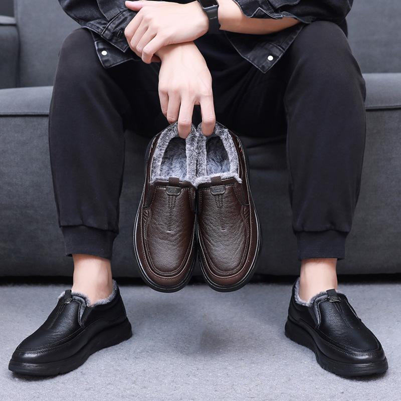 Alte Pekinger Stoffschuhe Winter Herren Baumwollschuhe Samt warm für ältere Väter Schuhe wasserdicht rutschfest lässig Pedal